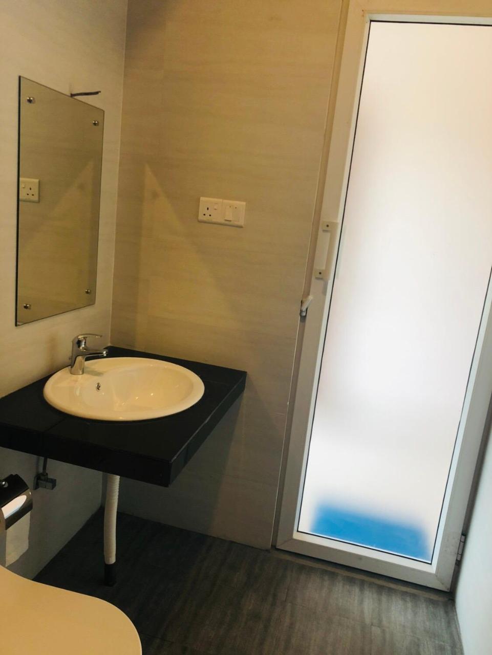 Ocean Edge Hikka Hotell Hikkaduwa Eksteriør bilde